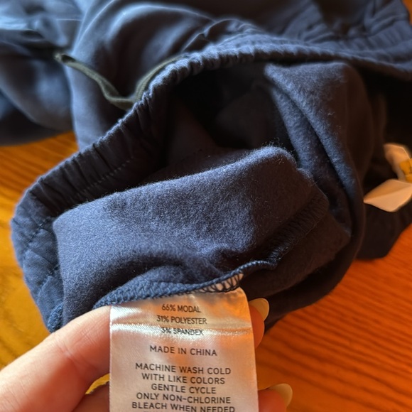 Rumi + Ryder Discover Adventure Feather Modal Jogger in Navy - Picture 9 of 9